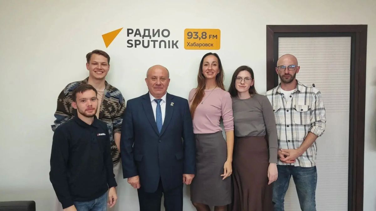 Сергей Кравчук: Впервые дал интервью на радио Sputnik, которое запустило вещание в Хабаровске в этом году 30 июня на частоте 93.8 FM