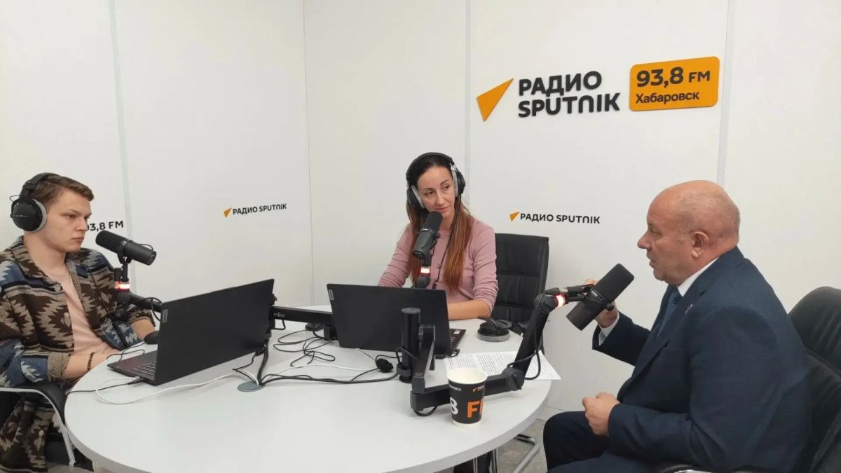 Сергей Кравчук: Впервые дал интервью на радио Sputnik, которое запустило вещание в Хабаровске в этом году 30 июня на частоте 93.8 FM Сергей Кравчук: Впервые дал интервью на радио Sputnik, которое запустило вещание в Хабаровске в этом году 30 июня на частоте 93.8 FM