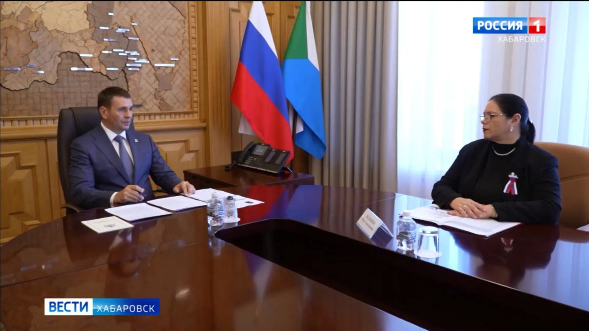 Дмитрий Демешин поблагодарил сотрудников Крайизбиркома: «Спасибо за высокий уровень работы»
