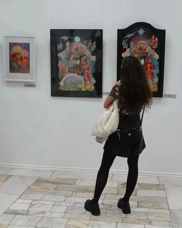 Работы художников из четырех регионов России представили на краевой молодежной выставке Работы художников из четырех регионов России представили на краевой молодежной выставке