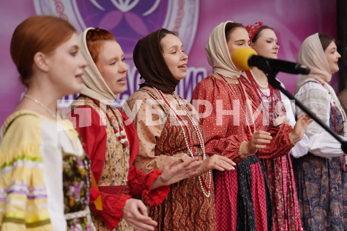 «Живем и дружим на одной земле»: многонациональный фестиваль «Лики наследия» прошел в Хабаровске «Живем и дружим на одной земле»: многонациональный фестиваль «Лики наследия» прошел в Хабаровске