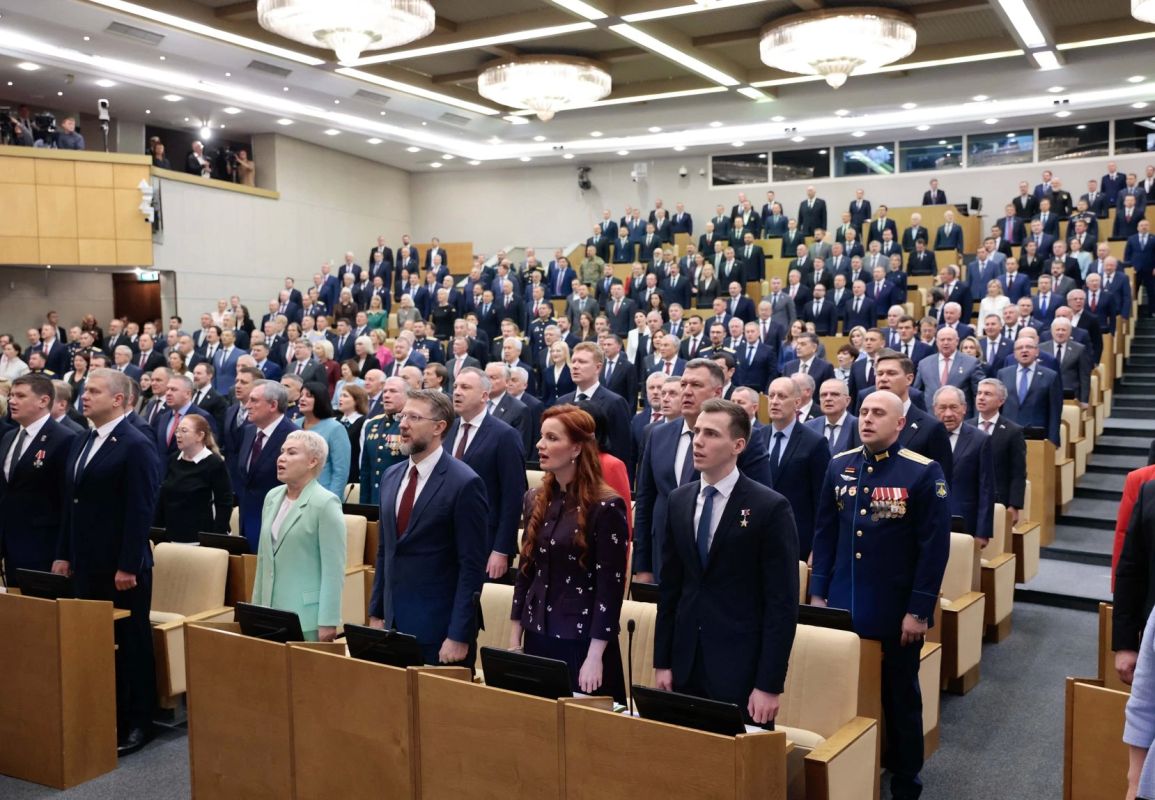 Максим Иванов: «Дальневосточная тема прозвучала уже на первом заседании Госдумы, и важно, что её поднял Президент» Максим Иванов: «Дальневосточная тема прозвучала уже на первом заседании Госдумы, и важно, что её поднял Президент»