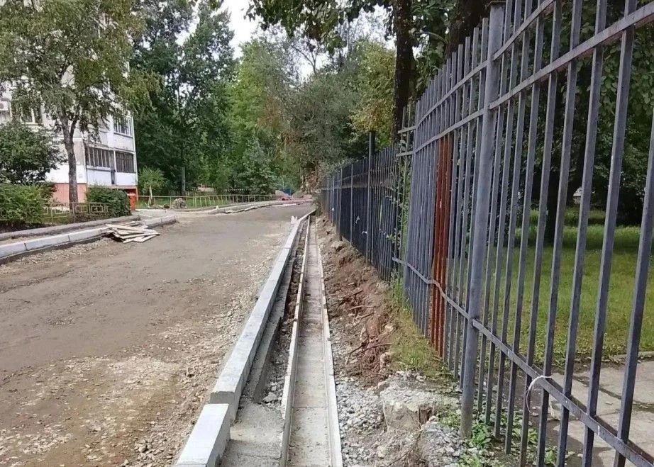 В Хабаровском крае приводят в порядок дороги, ведущие к социальным объектам В Хабаровском крае приводят в порядок дороги, ведущие к социальным объектам