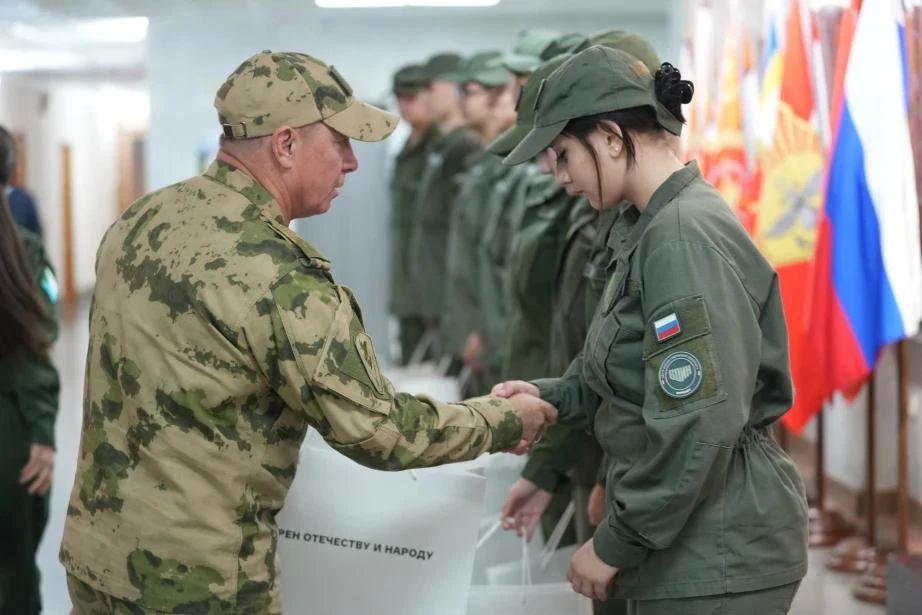В Хабаровском крае стартовал Всероссийский патриотический курс «Плечом к плечу» В Хабаровском крае стартовал Всероссийский патриотический курс «Плечом к плечу»
