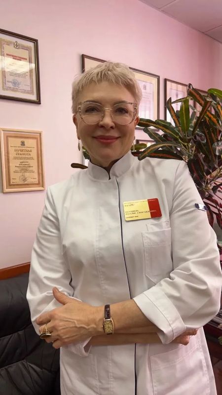 Заслуженное признание: Дмитрий Демешин вручил награды трём женщинам-медикам Хабаровского края Заслуженное признание: Дмитрий Демешин вручил награды трём женщинам-медикам Хабаровского края