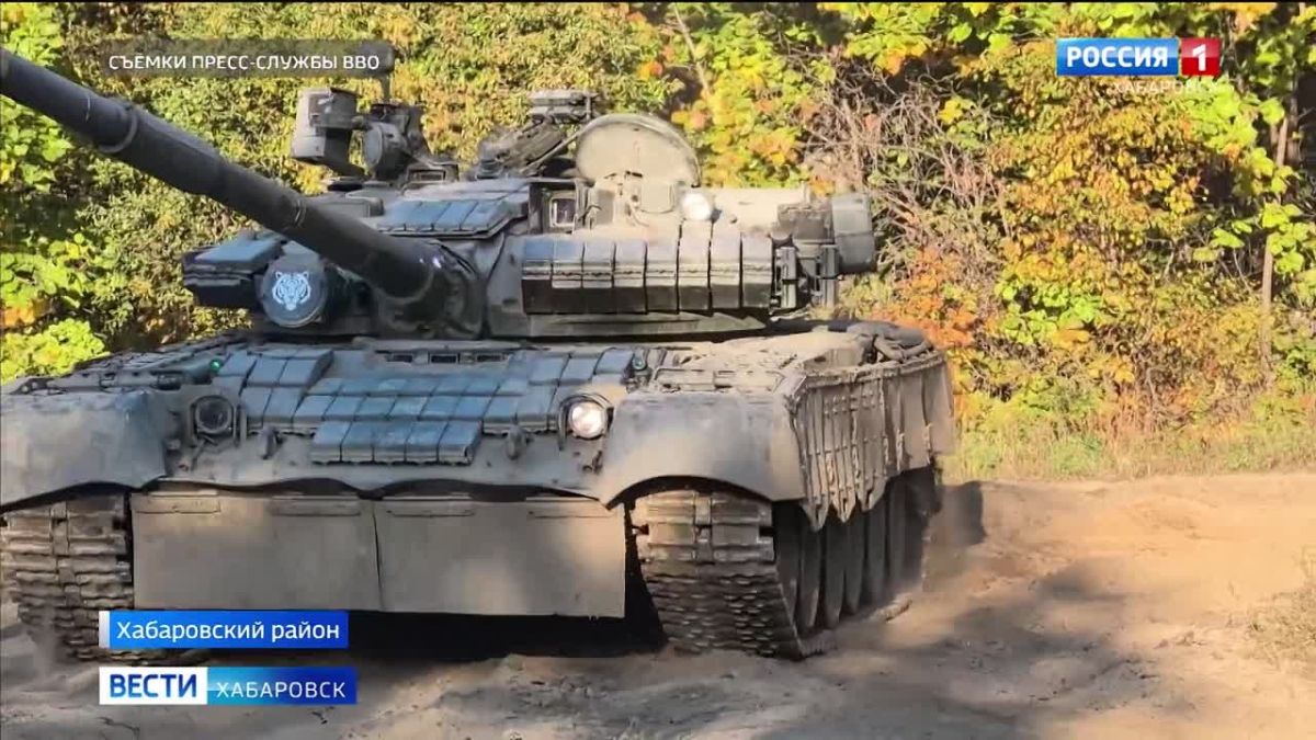 У младших офицеров, проходящих службу в ВВО, началась общевойсковая подготовка