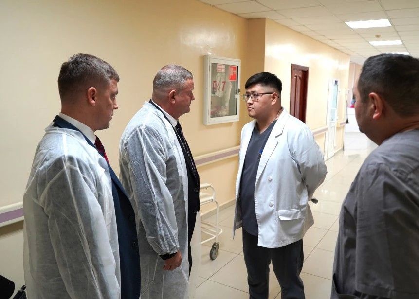 Власти оказывают помощь семьям, чьи дети попали в смертельное ДТП в Ванинском районе