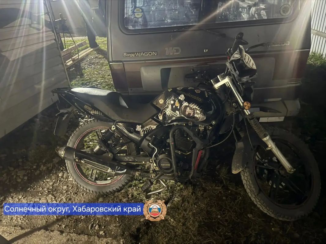 В Солнечном округе в столкновении кроссового мотоцикла и УАЗа пострадали подростки