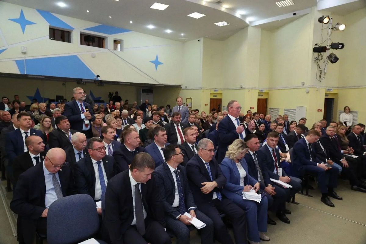 Дмитрий Демешин: Сегодня ответил на вопросы участников ежегодного семинара-совещания, для глав городских и сельских поселений, председателей представительных органов, сотрудников администраций муниципальных округов края Дмитрий Демешин: Сегодня ответил на вопросы участников ежегодного семинара-совещания, для глав городских и сельских поселений, председателей представительных органов, сотрудников администраций муниципальных округов края