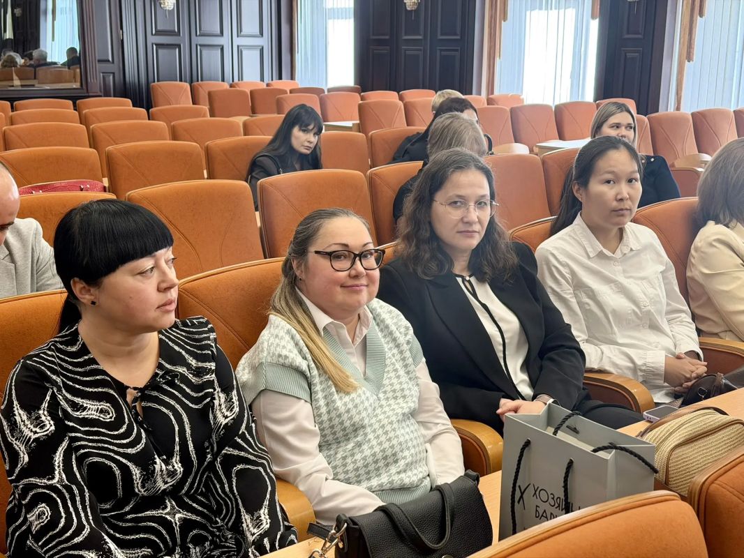 В Хабаровском крае наградили лучших сотрудников МФЦ В Хабаровском крае наградили лучших сотрудников МФЦ