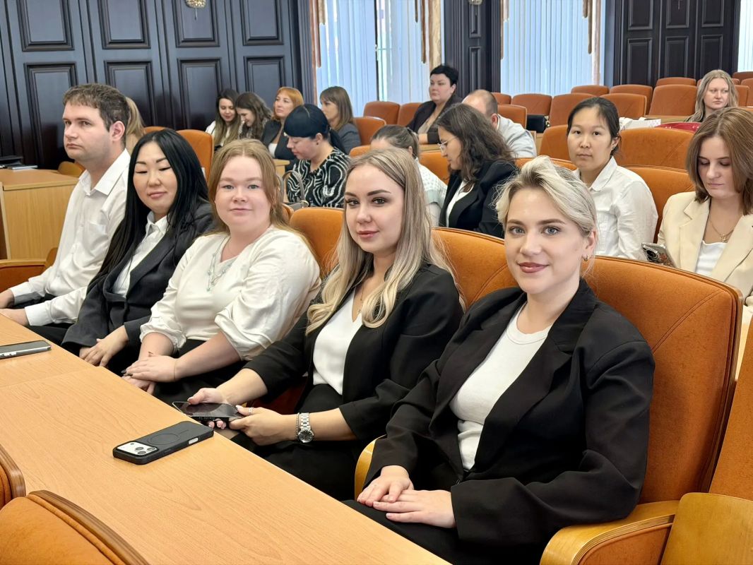 В Хабаровском крае наградили лучших сотрудников МФЦ В Хабаровском крае наградили лучших сотрудников МФЦ