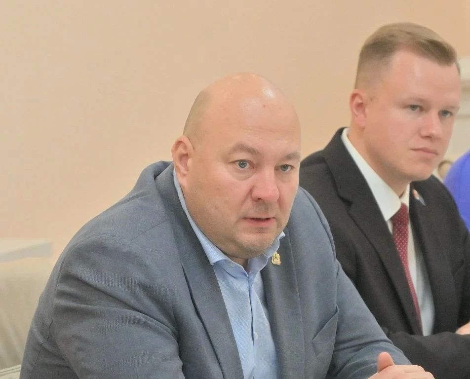 Депутат Госдумы Сергей Кравчук провел встречу с депутатами Хабаровской гордумы
