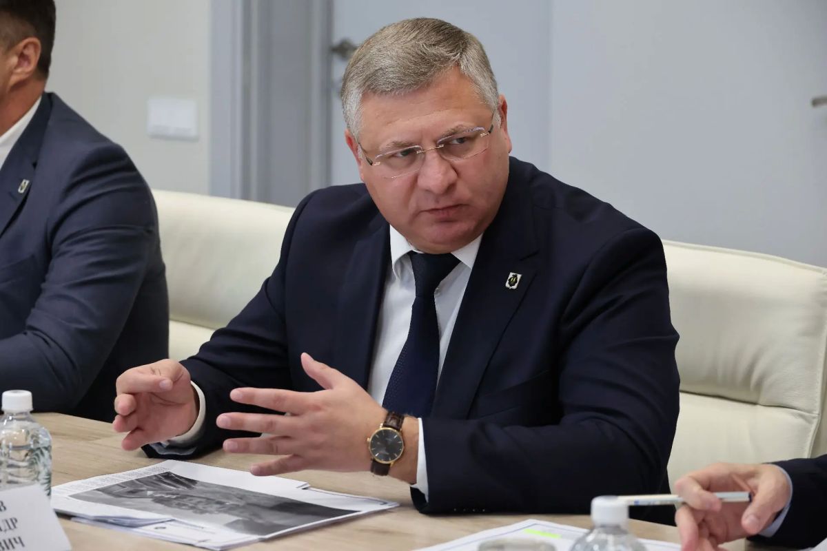 Дмитрий Демешин: Жительница Советской Гавани Наталья Гапонова попросила организовать в их округе пансионат для пожилых граждан и инвалидов Дмитрий Демешин: Жительница Советской Гавани Наталья Гапонова попросила организовать в их округе пансионат для пожилых граждан и инвалидов