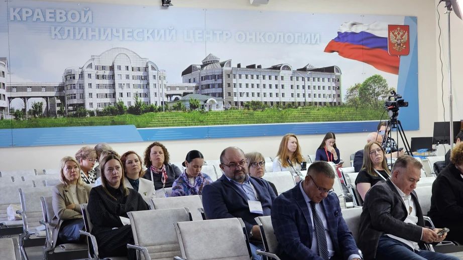 Впервые на Дальнем Востоке: Хабаровск принял масштабный Форум онкологов СФО и ДФО Впервые на Дальнем Востоке: Хабаровск принял масштабный Форум онкологов СФО и ДФО