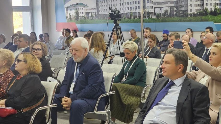 Форум онкологов Сибири и Дальнего Востока впервые проходит в Хабаровске Форум онкологов Сибири и Дальнего Востока впервые проходит в Хабаровске