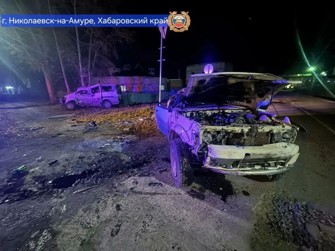 Два человека погибли и ещё восемь пострадали в столкновении двух автомобилей в Хабаровском крае Два человека погибли и ещё восемь пострадали в столкновении двух автомобилей в Хабаровском крае