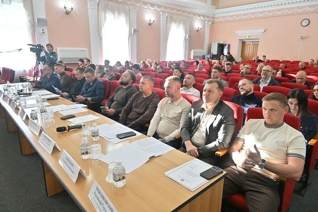 В Хабаровске прошло заседание городского Совета по предпринимательству в обновлённом составе с участием бизнеса, администрации города и депутатов городской думы В Хабаровске прошло заседание городского Совета по предпринимательству в обновлённом составе с участием бизнеса, администрации города и депутатов городской думы