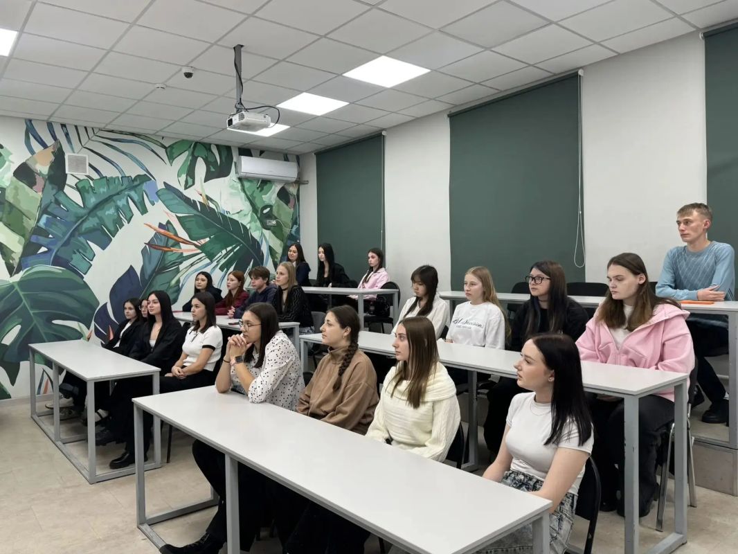 Волонтеров ЦОН наградили за отличную работу! Волонтеров ЦОН наградили за отличную работу!