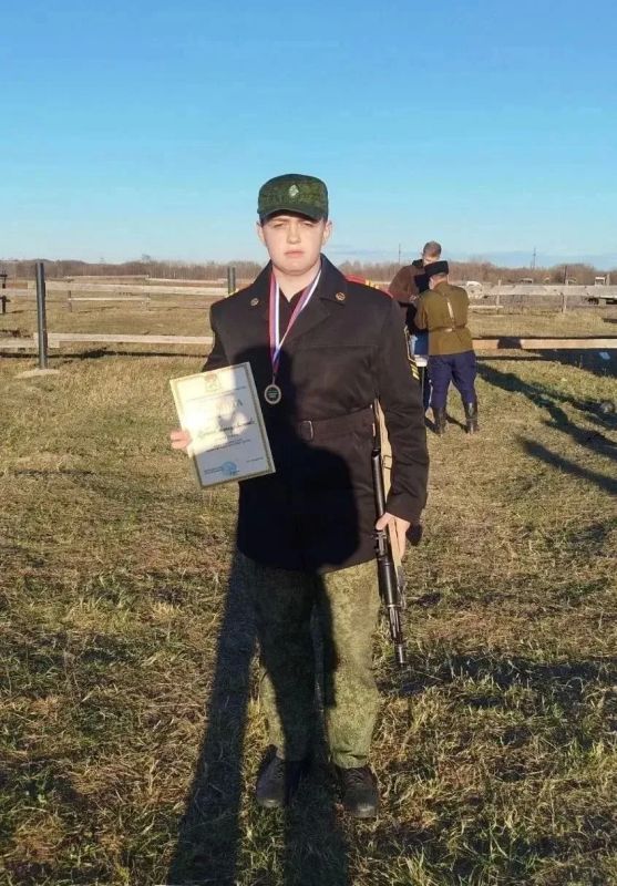 Школьники Хабаровска достойно выступили на краевом военно-спортивном фестивале «Казачья удаль» Школьники Хабаровска достойно выступили на краевом военно-спортивном фестивале «Казачья удаль»