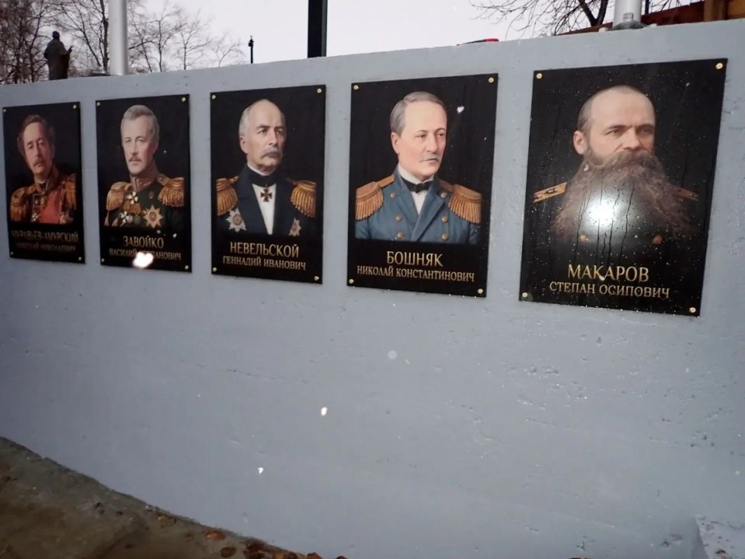 Фонтаны и барельеф появились на набережной в Николаевске-на-Амуре Фонтаны и барельеф появились на набережной в Николаевске-на-Амуре