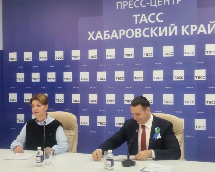 В Хабаровске началась пресс-конфереция губернатора края