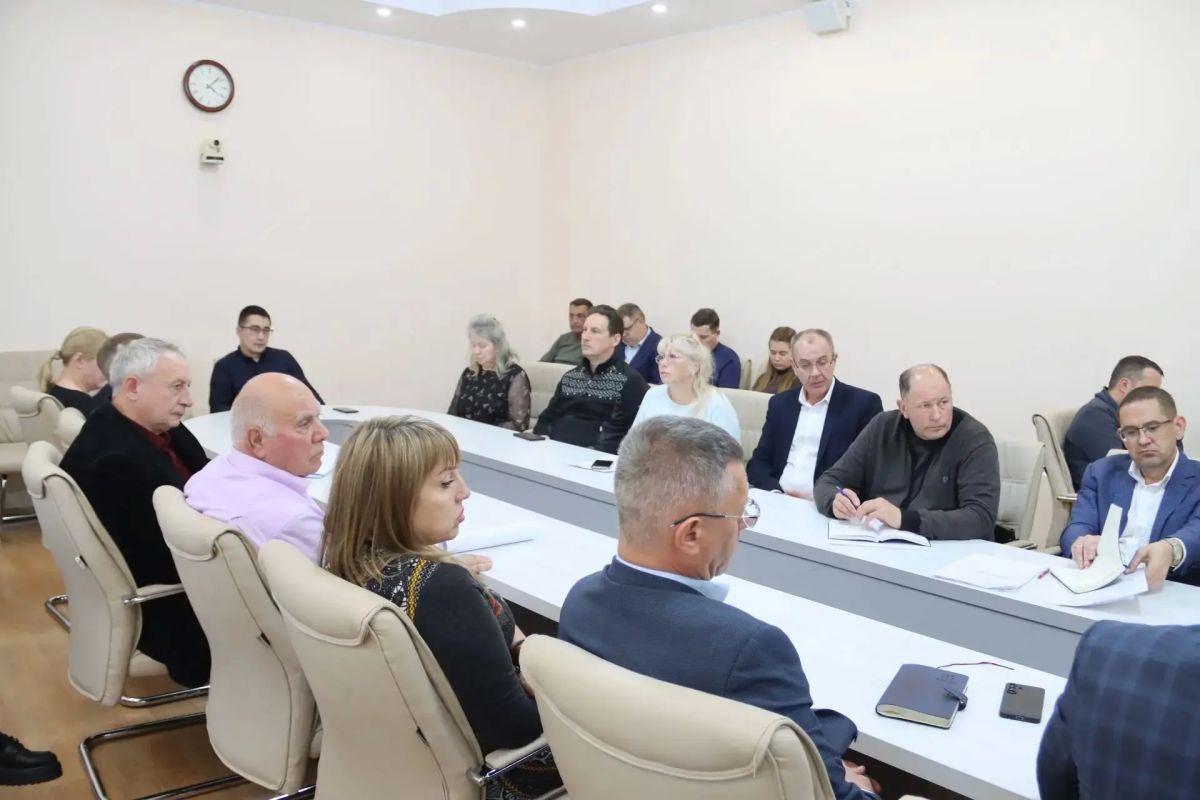 Администрация Хабаровска держит на контроле подачу тепла и горячей воды в дома горожан Администрация Хабаровска держит на контроле подачу тепла и горячей воды в дома горожан