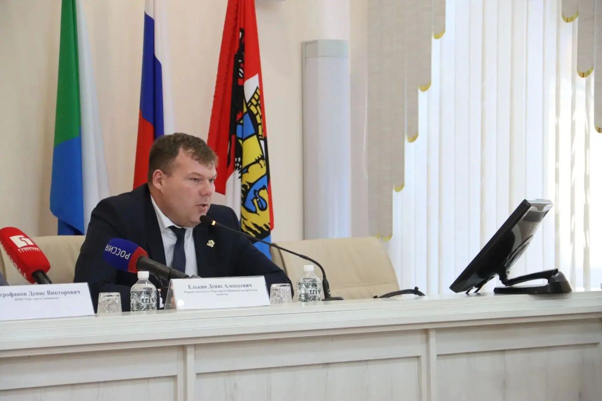 Администрация Хабаровска держит на контроле подачу тепла и горячей воды в дома горожан Администрация Хабаровска держит на контроле подачу тепла и горячей воды в дома горожан