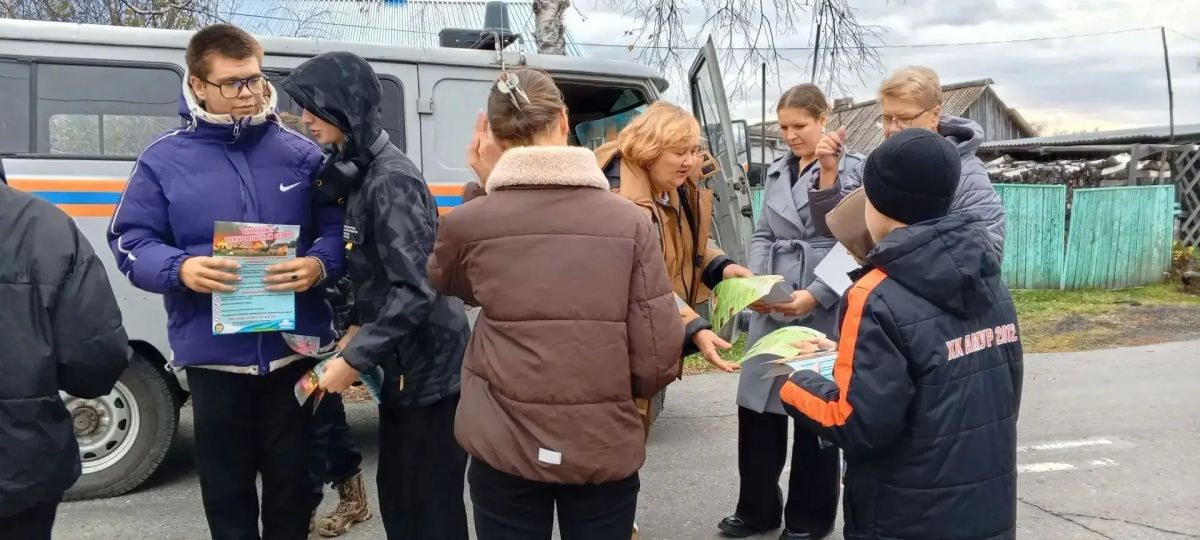 ЮНЫЕ ПОЖАРНЫЕ НА СТРАЖЕ БЕЗОПАСНОСТИ! ЮНЫЕ ПОЖАРНЫЕ НА СТРАЖЕ БЕЗОПАСНОСТИ!