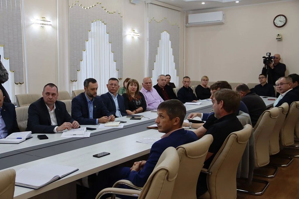 Проблему с горячей водой обсудили на совещании под председательством врип мэра Хабаровска Дениса Митрофанова Проблему с горячей водой обсудили на совещании под председательством врип мэра Хабаровска Дениса Митрофанова