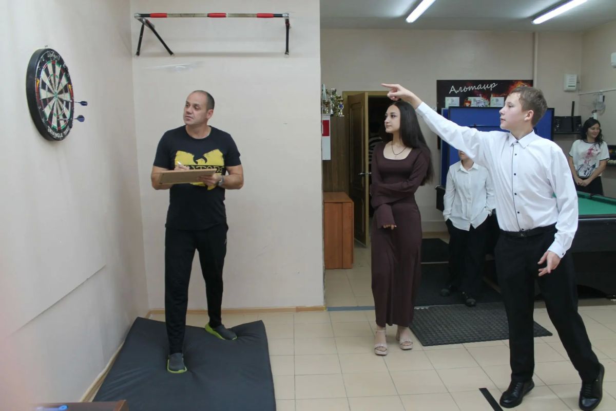 Дневник шефской помощи: урок спорта в Амурске Дневник шефской помощи: урок спорта в Амурске