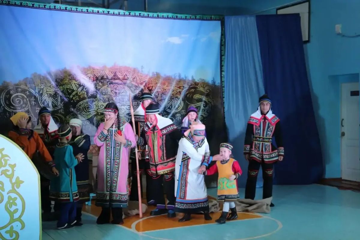 Сохраняя традиции народов Дальнего Востока Сохраняя традиции народов Дальнего Востока