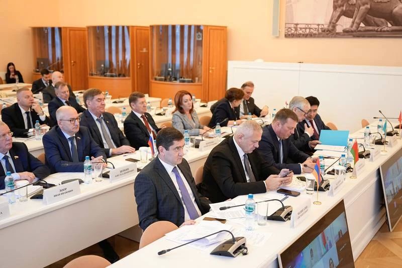 Успех самоуправления строится на активности жителей и реальной поддержке со стороны государственных и местных властей Успех самоуправления строится на активности жителей и реальной поддержке со стороны государственных и местных властей