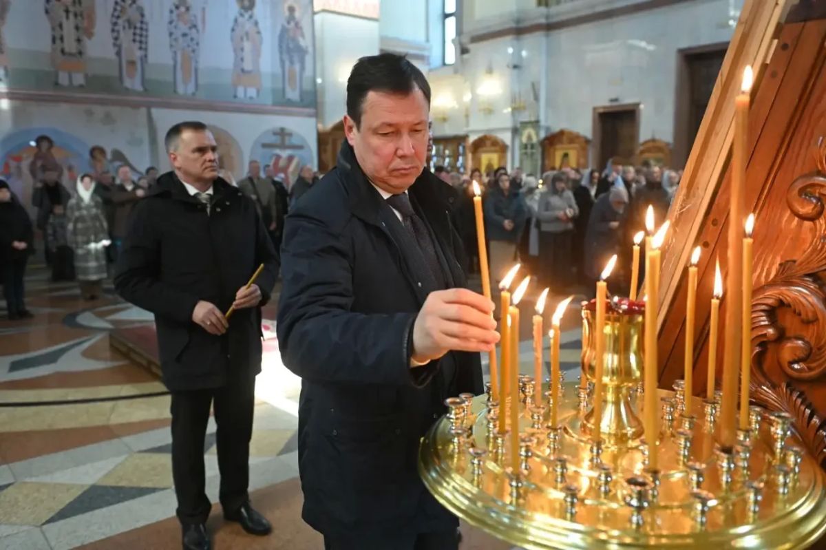 В Хабаровске открылась выставка икон на бронепластинах «Броня веры» В Хабаровске открылась выставка икон на бронепластинах «Броня веры»