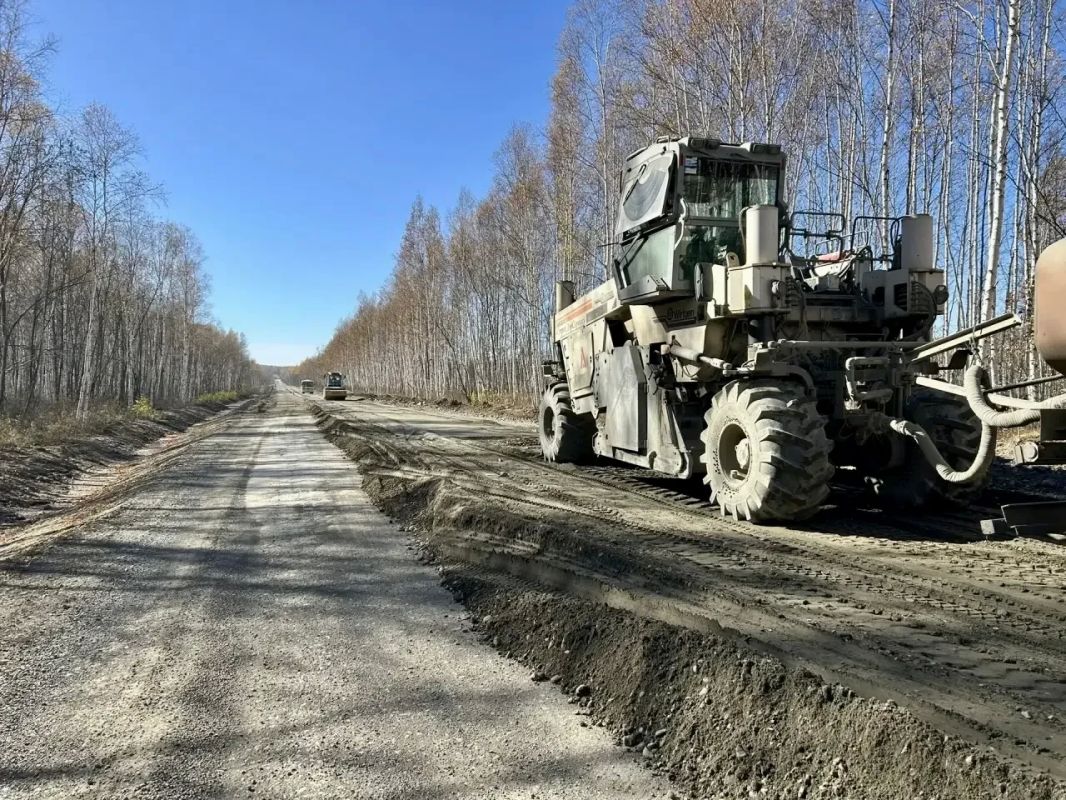 Дмитрий Демешин: В этом году в Хабаровском крае по президентскому нацпроекту «Инфраструктура для жизни» уже отремонтировали 55 участков дорог и 3 моста. Всего в планах на этот год — 64 дорожных участка Дмитрий Демешин: В этом году в Хабаровском крае по президентскому нацпроекту «Инфраструктура для жизни» уже отремонтировали 55 участков дорог и 3 моста. Всего в планах на этот год — 64 дорожных участка