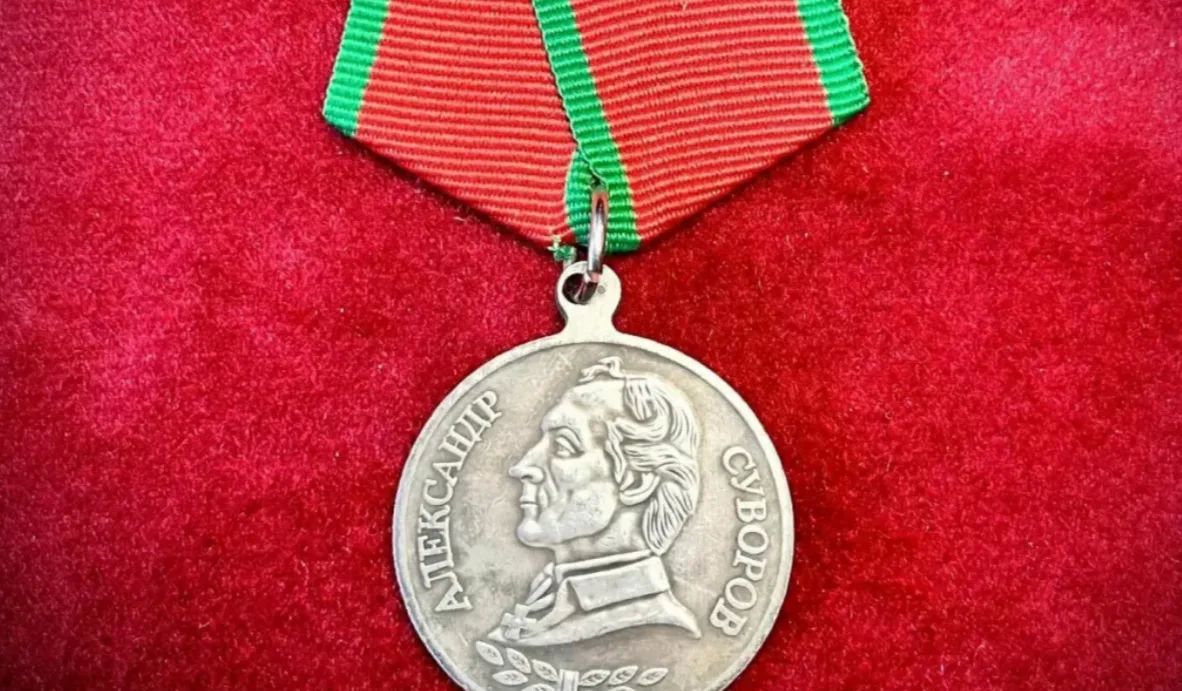 Младший сержант Максим Иванченко из Хабаровска награждён медалью Суворова