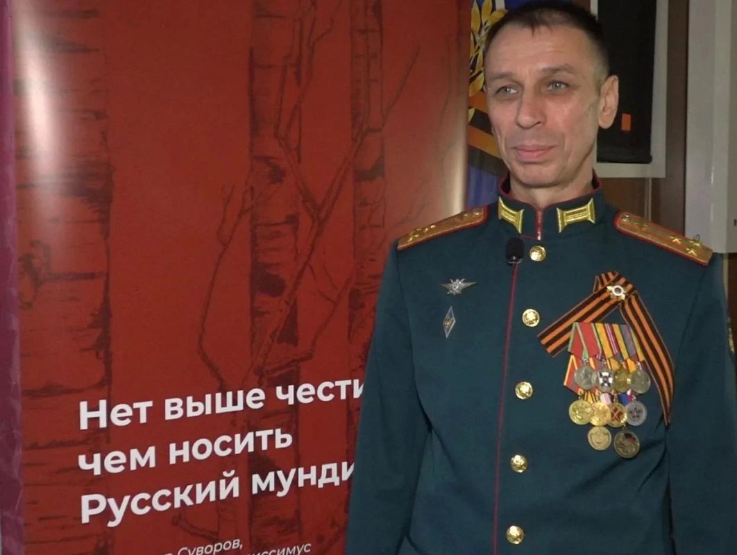 Настоящие Герои не на экранах смартфонов, а рядом с нами Настоящие Герои не на экранах смартфонов, а рядом с нами