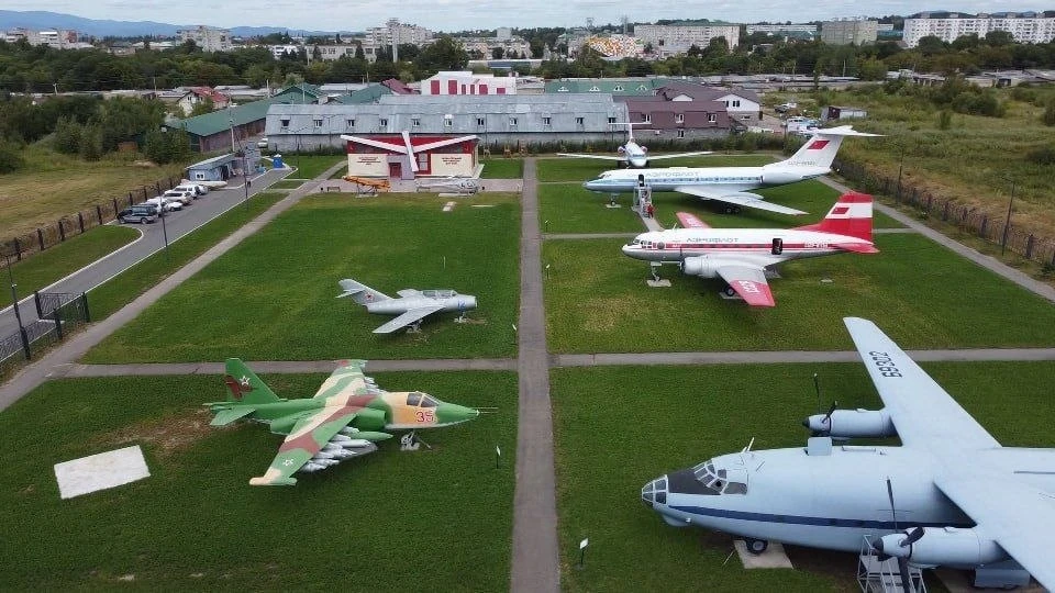Почему зимой не пускают внутрь музейных самолетов?